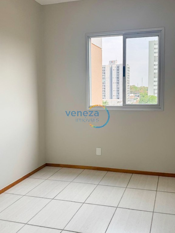 Apartamento à venda no bairro Aurora de Londrina com 69.89m<sup>2</sup> útil, 3 quartos, 2 vagas de garagem