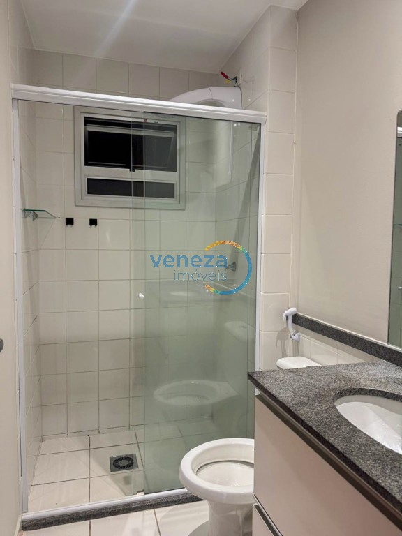 Apartamento à venda no bairro Aurora de Londrina com 69.89m<sup>2</sup> útil, 3 quartos, 2 vagas de garagem