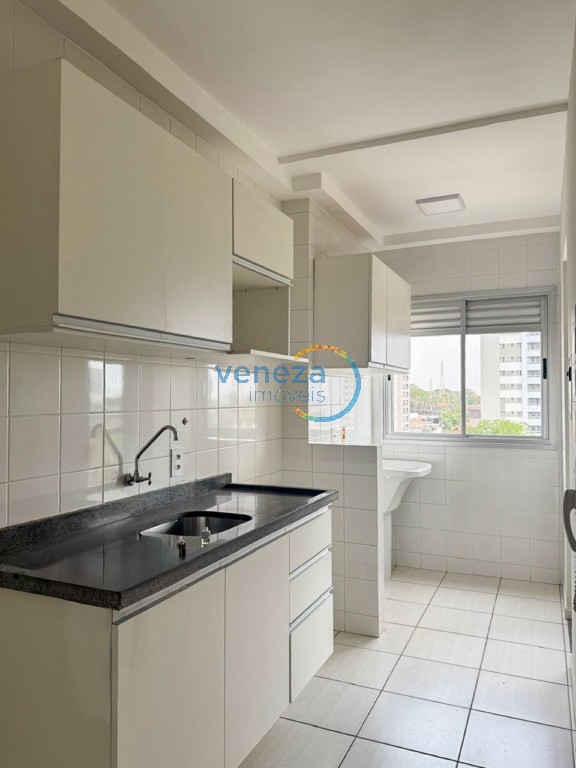 Apartamento à venda no bairro Aurora de Londrina com 69.89m<sup>2</sup> útil, 3 quartos, 2 vagas de garagem