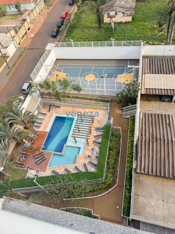 Apartamento à venda no bairro Aurora de Londrina com 69.89m<sup>2</sup> útil, 3 quartos, 2 vagas de garagem