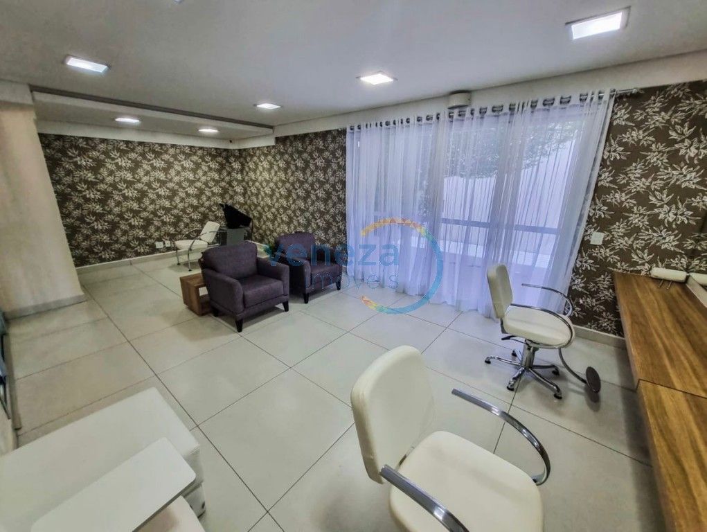 Apartamento à venda no bairro Aurora de Londrina com 69.89m<sup>2</sup> útil, 3 quartos, 2 vagas de garagem