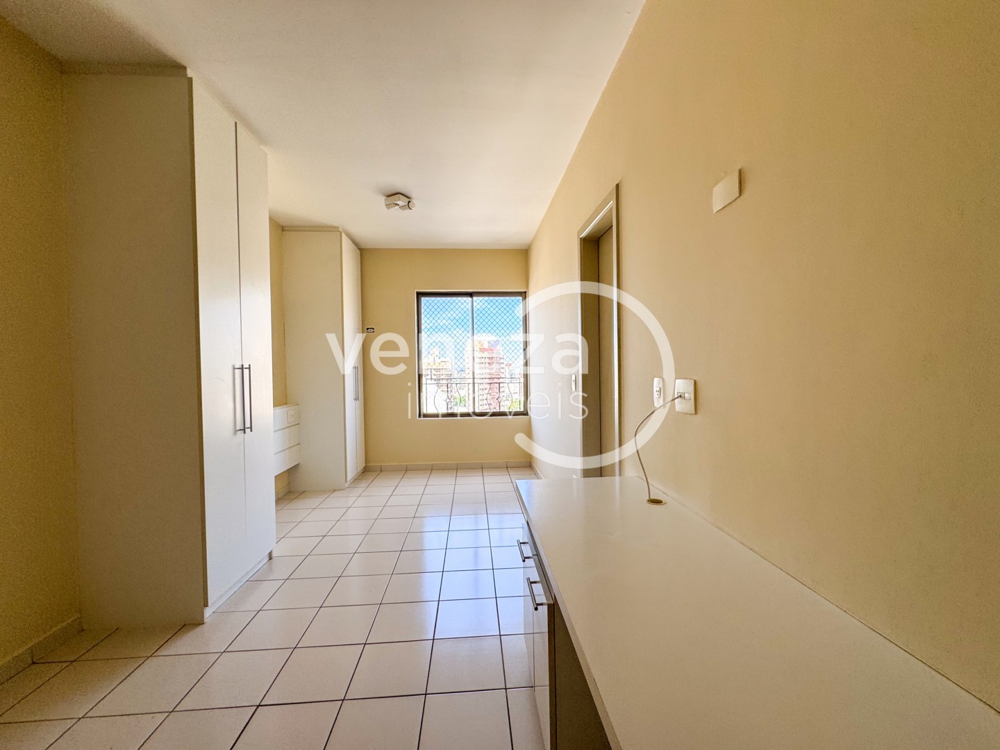 Apartamento para locacao no Centro em Londrina com 65,68m² por R$ 1.320 - Foto 2