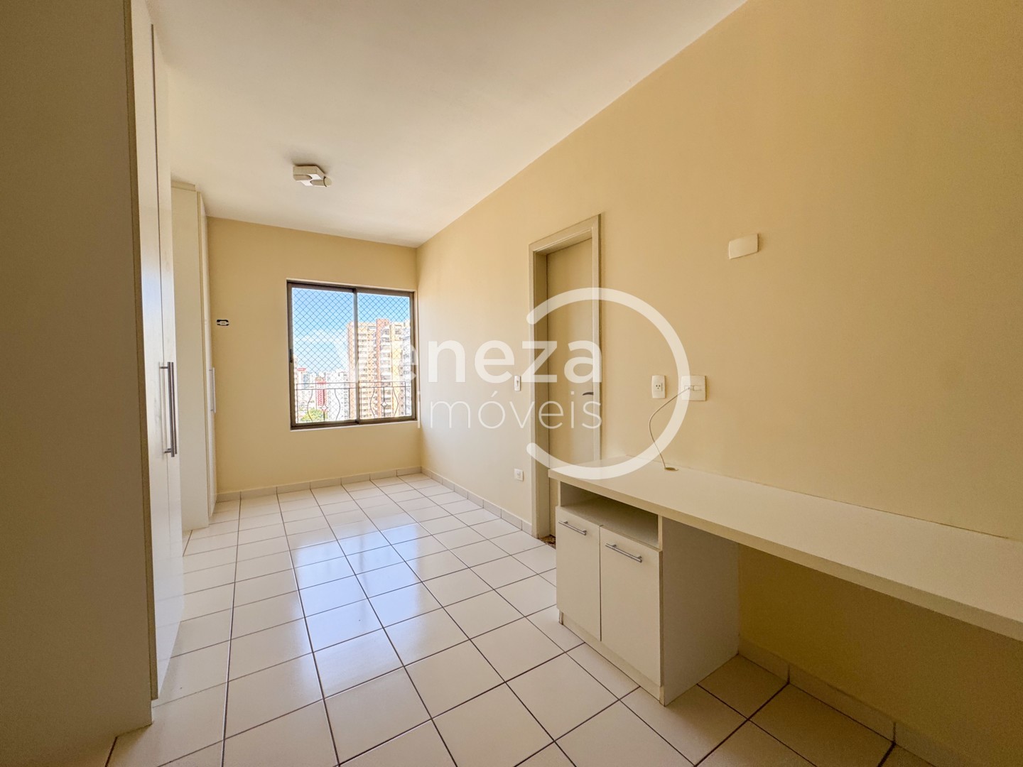Apartamento para alugar em Centro, Londrina — Portal Chave Fácil