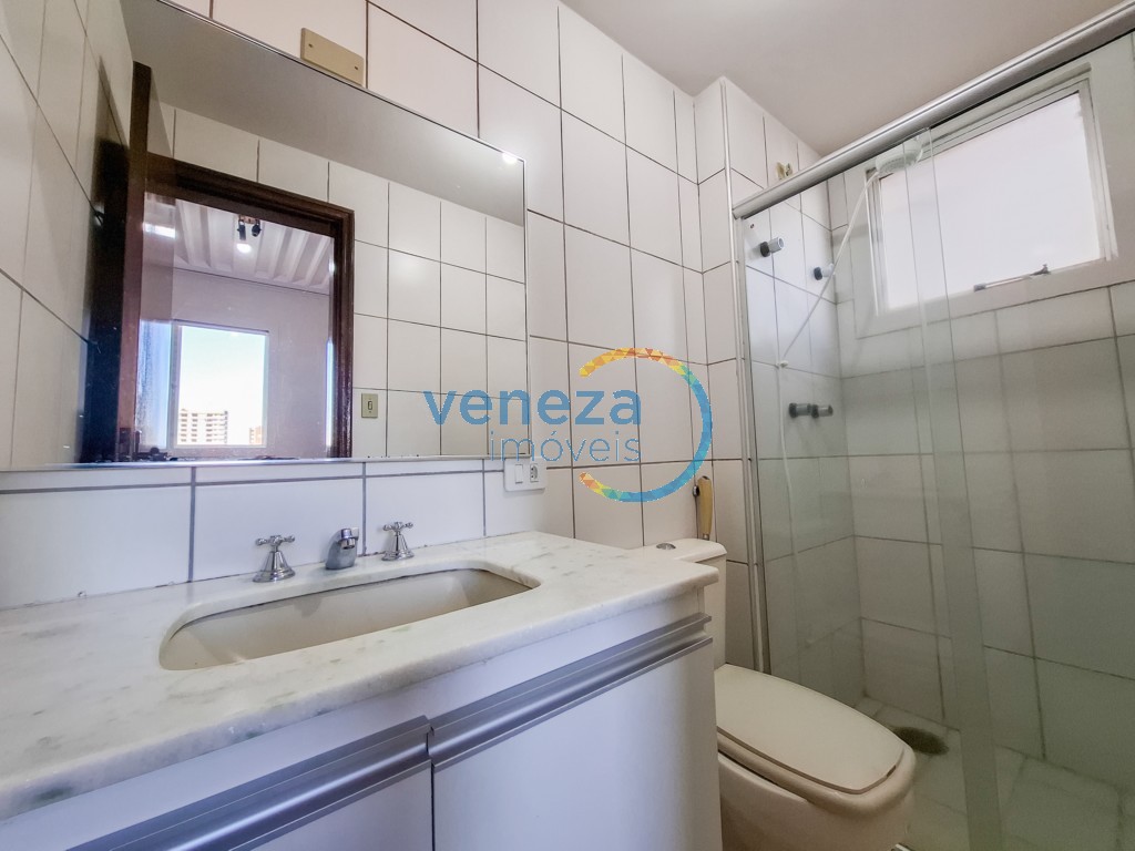 Apartamento à venda no bairro Centro de Londrina com 87.05m<sup>2</sup> útil, 3 quartos, 1 vaga de garagem