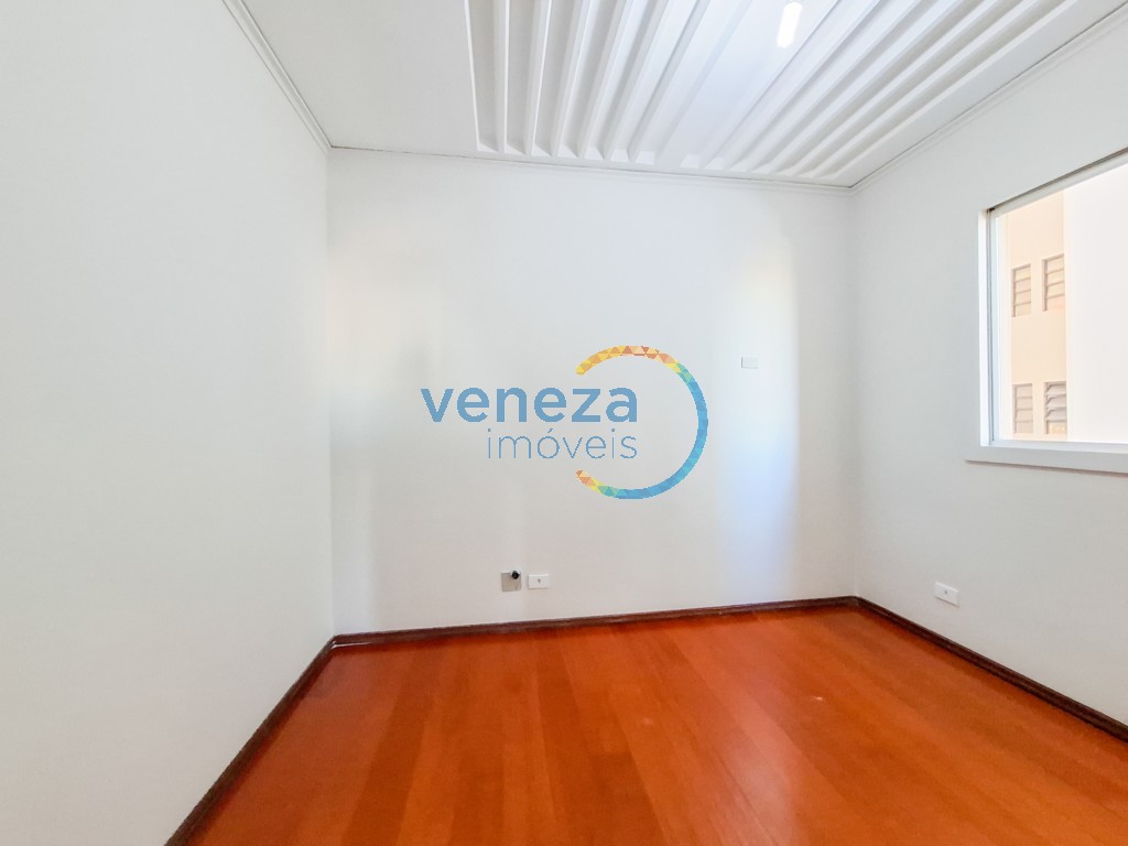Apartamento à venda no bairro Centro de Londrina com 87.05m<sup>2</sup> útil, 3 quartos, 1 vaga de garagem