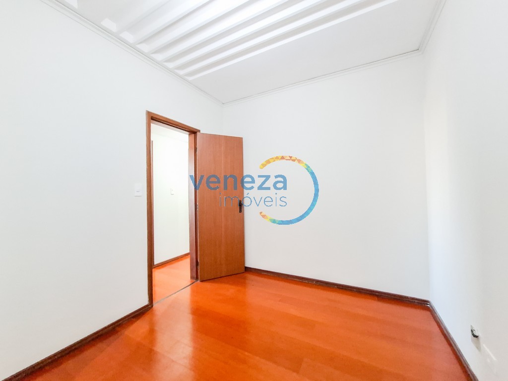 Apartamento à venda no bairro Centro de Londrina com 87.05m<sup>2</sup> útil, 3 quartos, 1 vaga de garagem