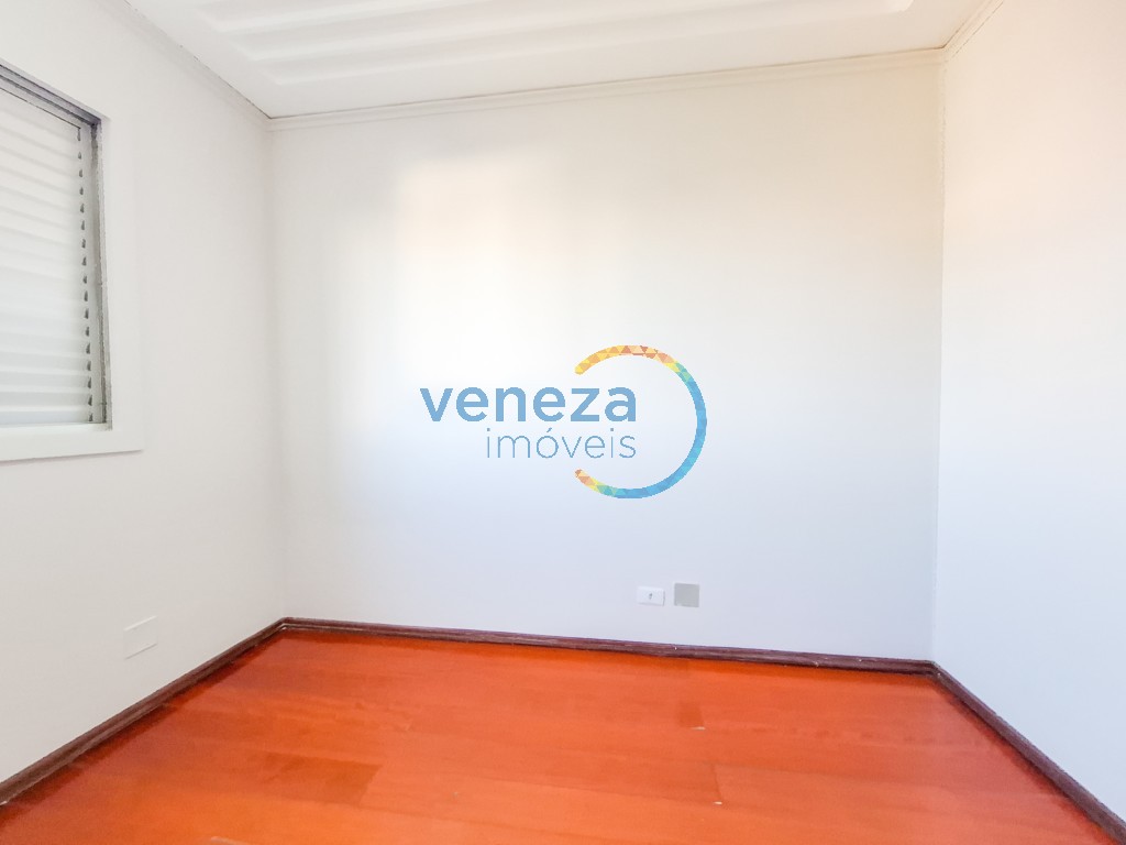 Apartamento à venda no bairro Centro de Londrina com 87.05m<sup>2</sup> útil, 3 quartos, 1 vaga de garagem