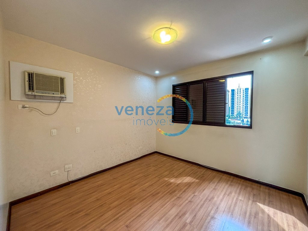 Apartamento à venda no bairro Centro de Londrina com 157.63m<sup>2</sup> útil, 3 quartos, 2 vagas de garagem