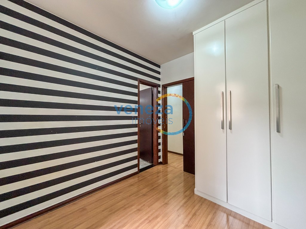 Apartamento à venda no bairro Centro de Londrina com 157.63m<sup>2</sup> útil, 3 quartos, 2 vagas de garagem