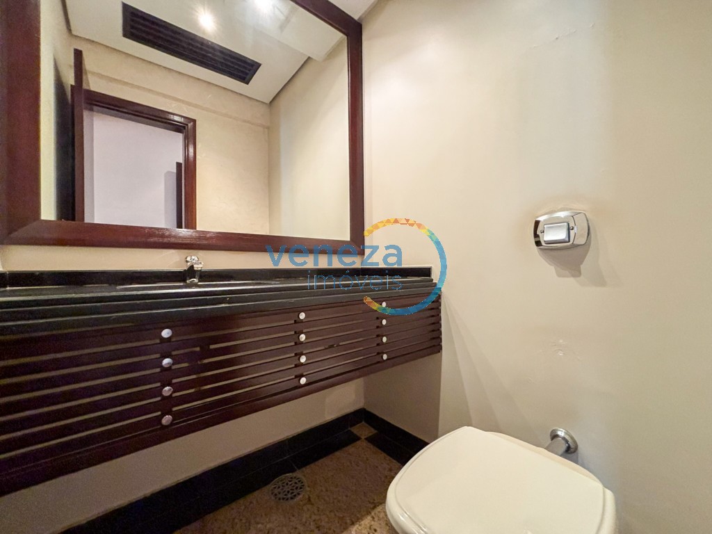 Apartamento à venda no bairro Centro de Londrina com 157.63m<sup>2</sup> útil, 3 quartos, 2 vagas de garagem