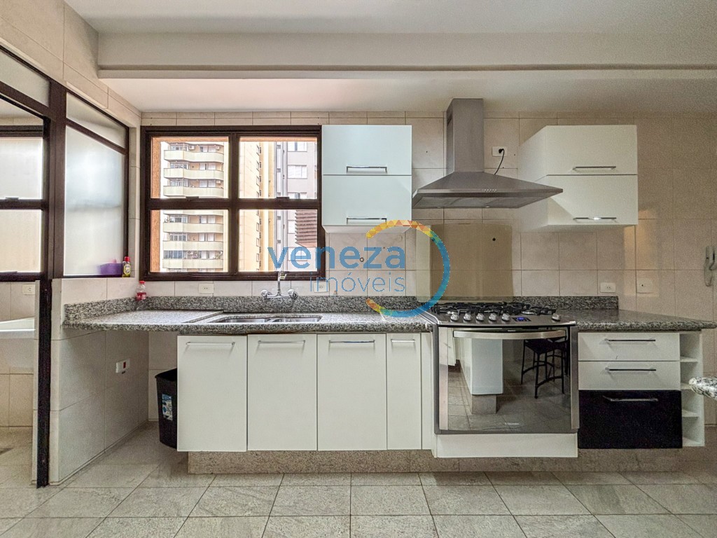 Apartamento à venda no bairro Centro de Londrina com 157.63m<sup>2</sup> útil, 3 quartos, 2 vagas de garagem