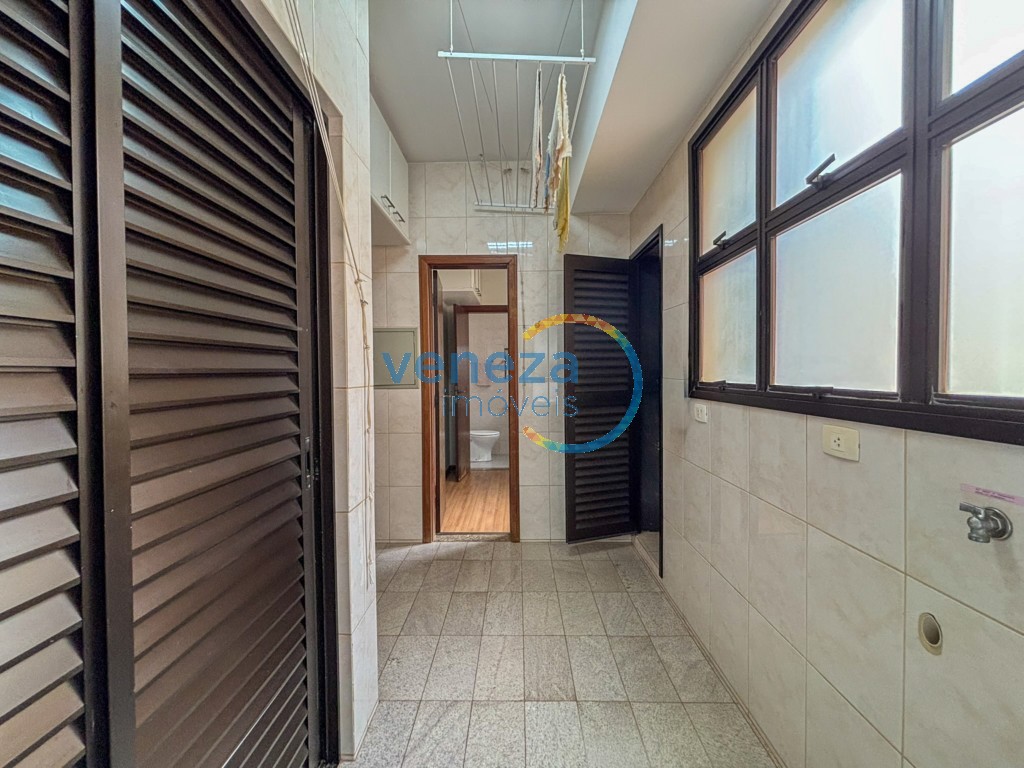 Apartamento à venda no bairro Centro de Londrina com 157.63m<sup>2</sup> útil, 3 quartos, 2 vagas de garagem