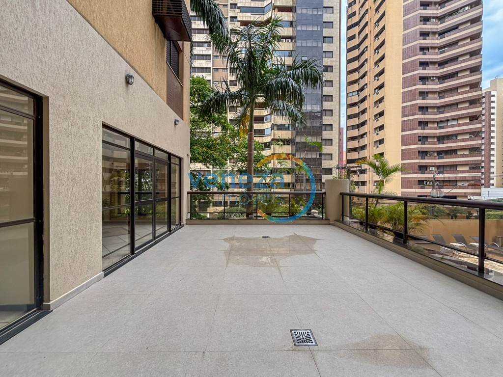 Apartamento à venda no bairro Centro de Londrina com 157.63m<sup>2</sup> útil, 3 quartos, 2 vagas de garagem