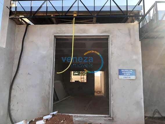 Casa Residencial à venda no bairro Planalto de Londrina com 102.15m<sup>2</sup> útil, 3 quartos, 2 vagas de garagem