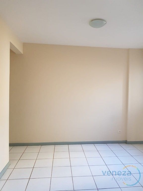 Apartamento para venda no Brasil em Londrina com 116,51m² por R$ 340.000,00