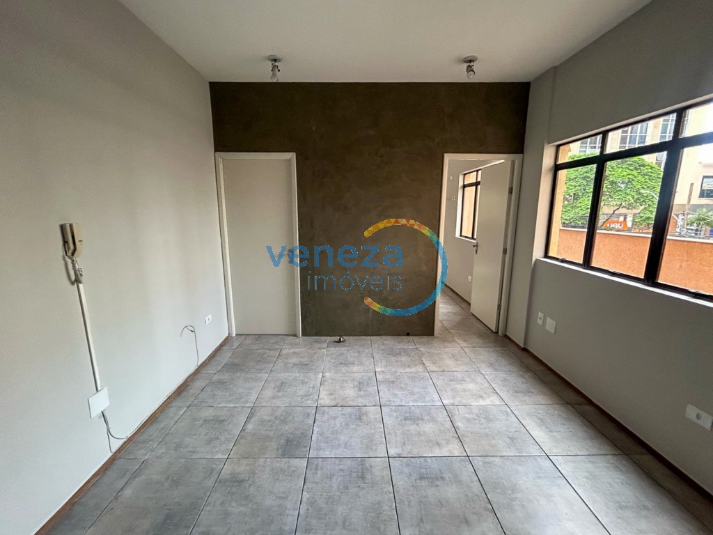 Sala para locacao no Centro em Londrina com 50m² por R$ 1.375,00