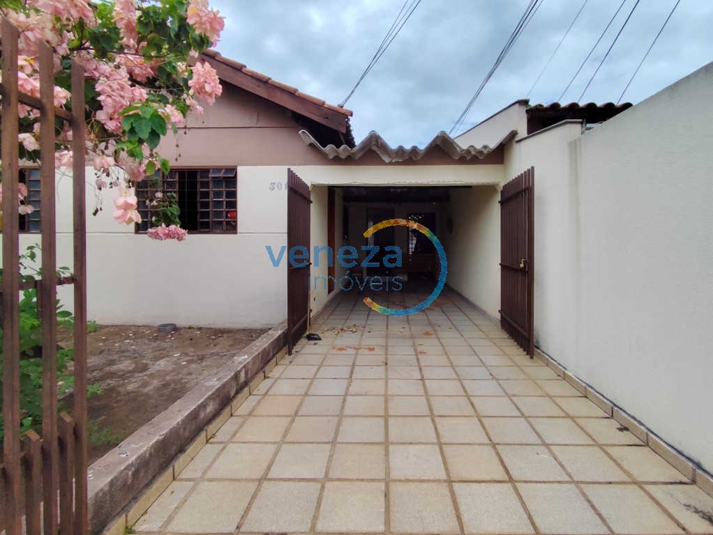 Casa Residencial para venda no Jacomo Violin em Londrina com 145m² por R$ 240.000,00