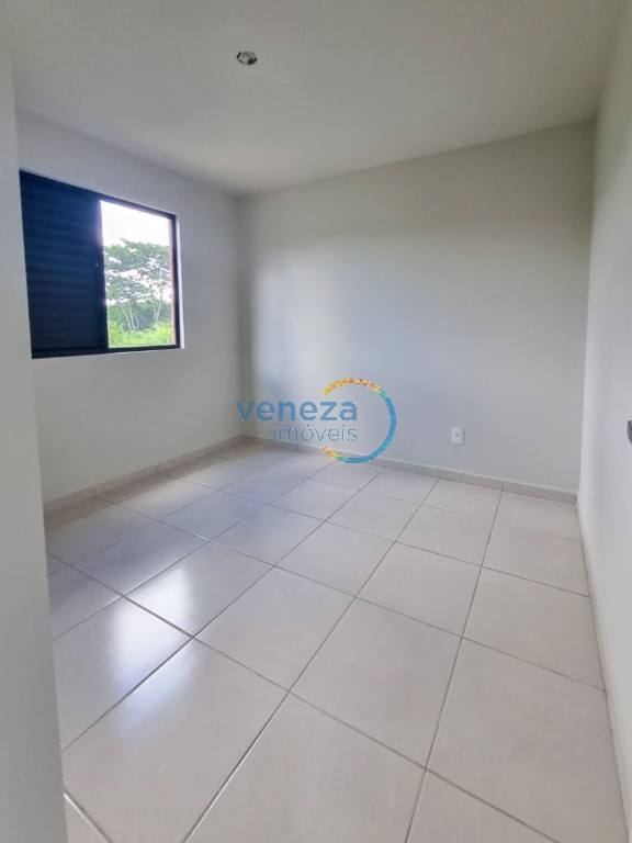Apartamento para venda no Centro em Cambe com 75m² por R$ 199.000,00