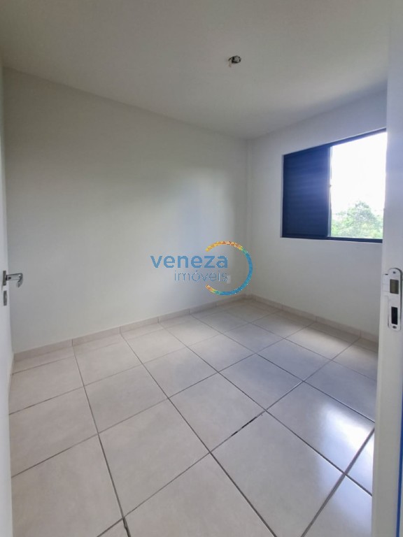 Apartamento para venda no Centro em Cambe com 75m² por R$ 199.000,00
