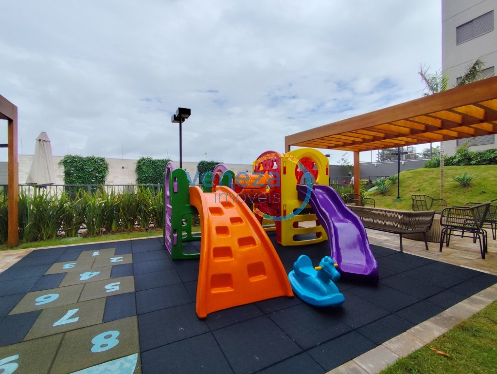 Apartamento para locação no bairro Gleba Palhano de Londrina com 51m<sup>2</sup> útil, 2 quartos, 1 vaga de garagem