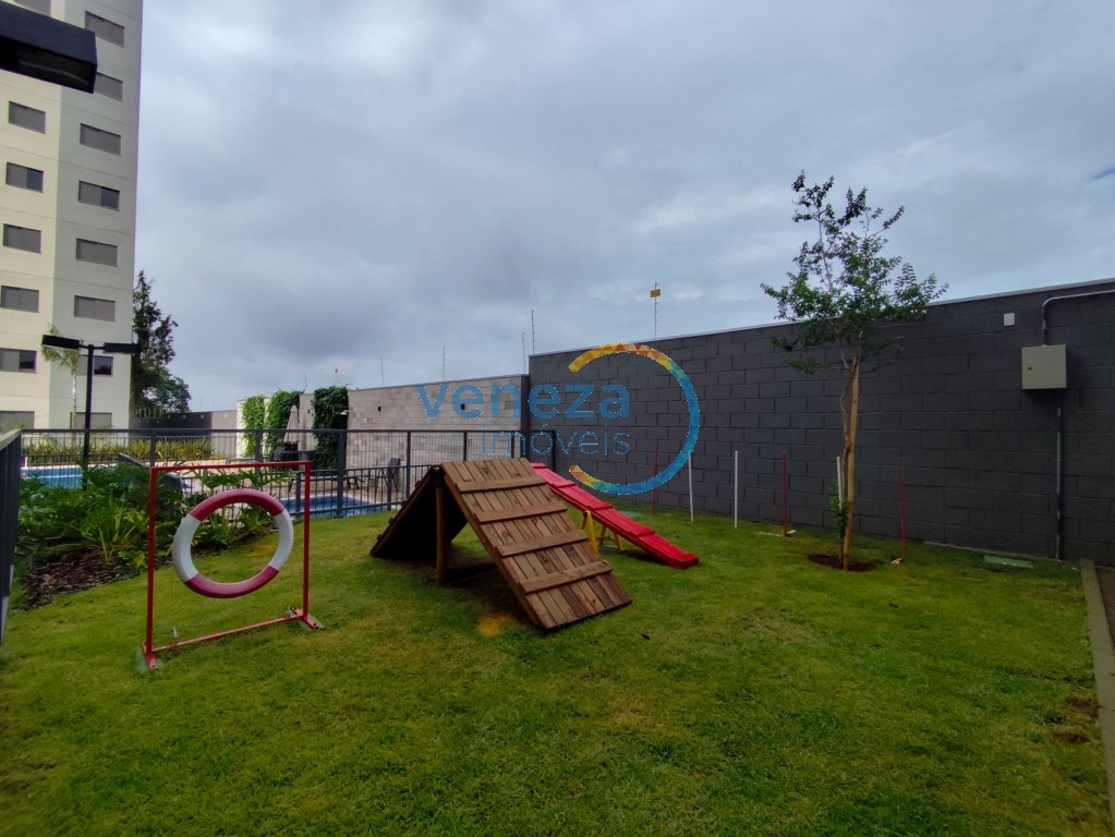 Apartamento para locação no bairro Gleba Palhano de Londrina com 51m<sup>2</sup> útil, 2 quartos, 1 vaga de garagem