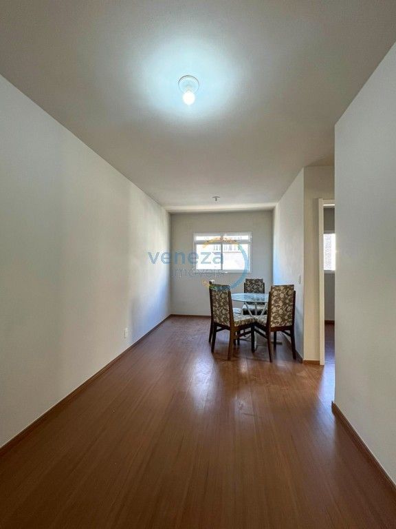 Apartamento para venda no Gleba Esperanca em Londrina com 76,22m² por R$ 165.000,00