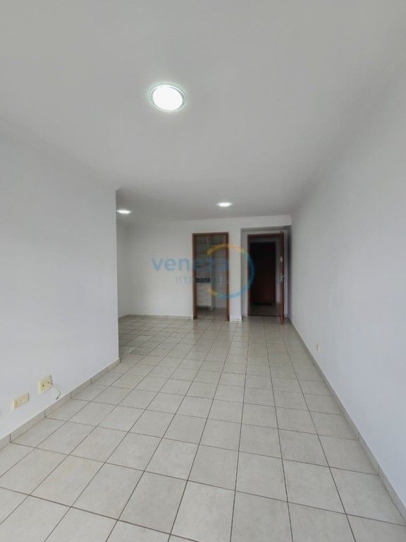 Apartamento para venda no Centro em Londrina com 108,3m² por R$ 350.000,00