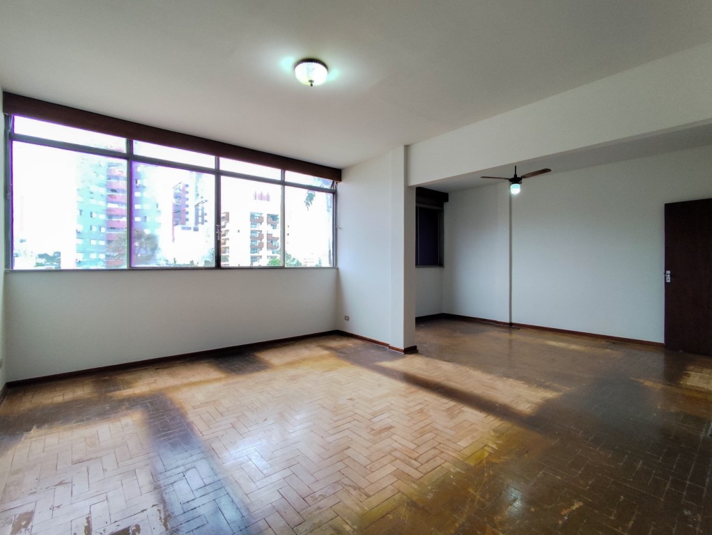 Apartamento para venda no Centro em Londrina com 149m² por R$ 300.000,00