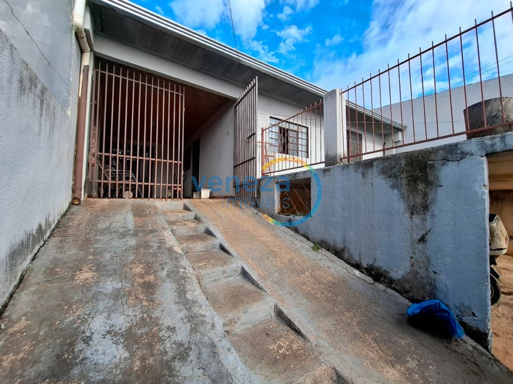 Casa Residencial para venda no Avelino a Vieira em Londrina com 165,55m² por R$ 300.000,00