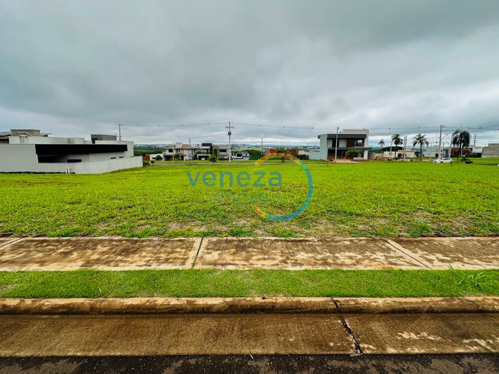 Terreno para venda no Pioneiros em Londrina com 300m² por R$ 320.000,00