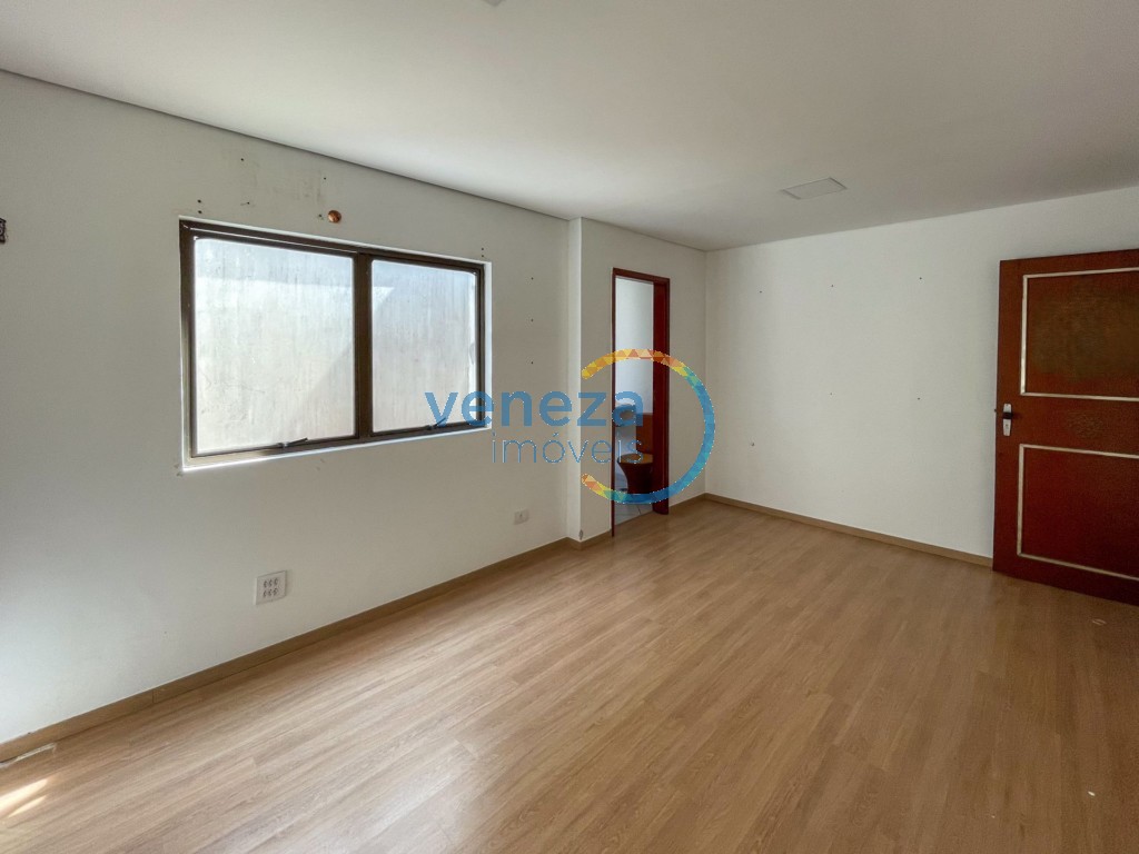 Sala para locacao no Centro em Londrina com 26,24m² por R$ 812,50
