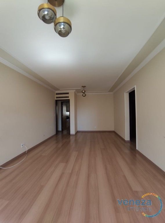 Apartamento para venda no Centro em Londrina com 216m² por R$ 580.000,00