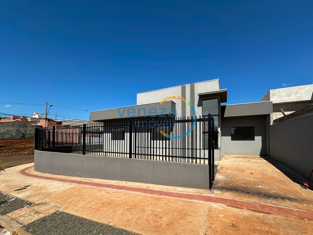 Casa Residencial à venda no bairro Cidade Alta de Cambe com 77m<sup>2</sup> útil, 3 quartos, 2 vagas de garagem