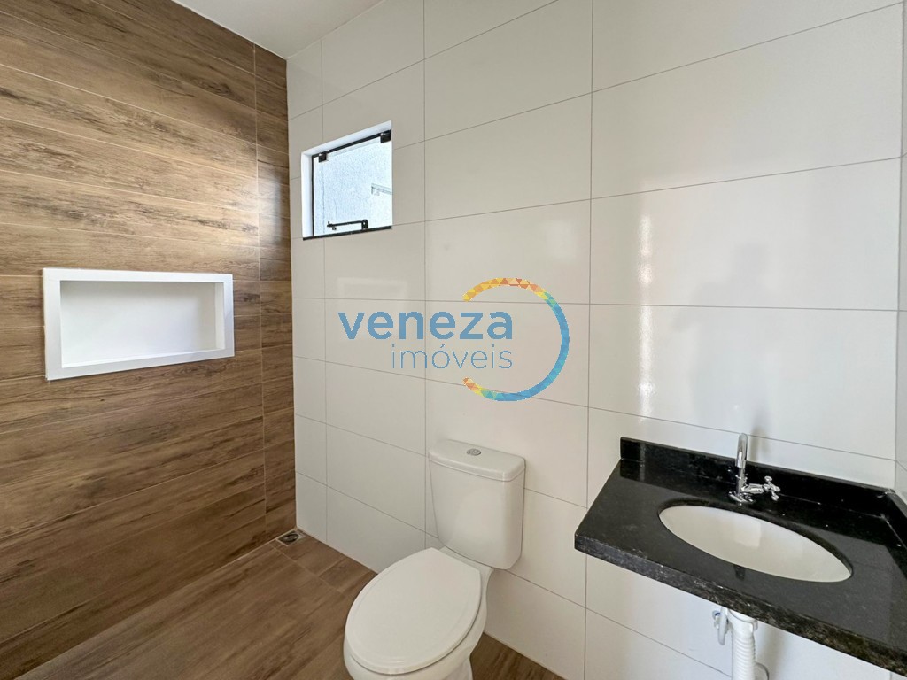 Casa Residencial à venda no bairro Cidade Alta de Cambe com 77m<sup>2</sup> útil, 3 quartos, 2 vagas de garagem