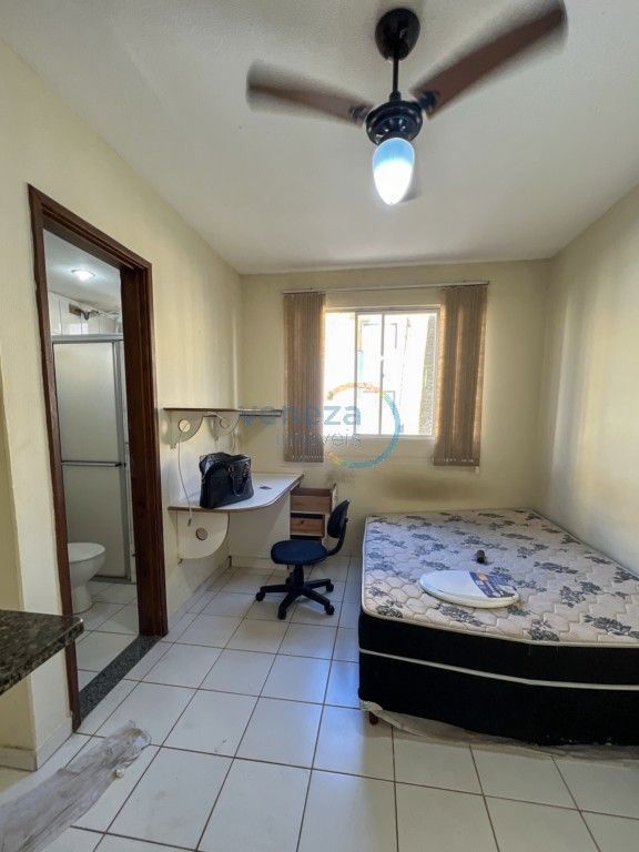 Apartamento para venda no Cidade Universitaria em Londrina com 33,43m² por R$ 130.000,00