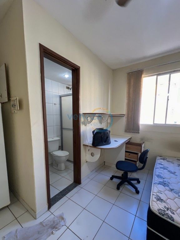 Apartamento para venda no Cidade Universitaria em Londrina com 33,43m² por R$ 130.000,00