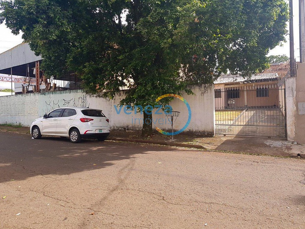 Casa Residencial à venda no bairro Caravelle de Londrina com 83.85m<sup>2</sup> útil, 2 quartos, 1 vaga de garagem