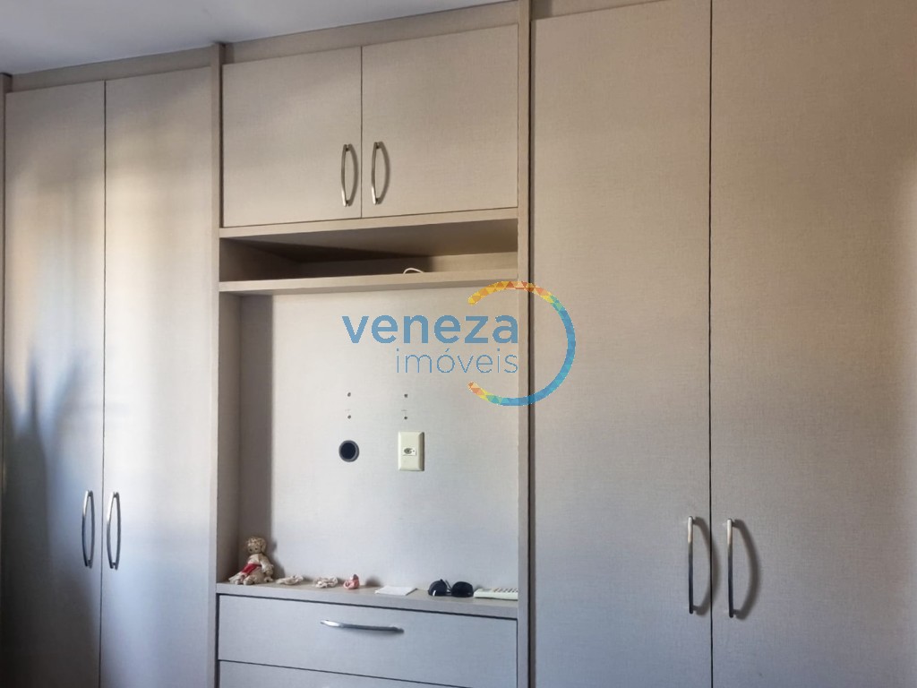 Apartamento à venda no bairro Baldan de Londrina com 98.09m<sup>2</sup> útil, 3 quartos, 1 vaga de garagem