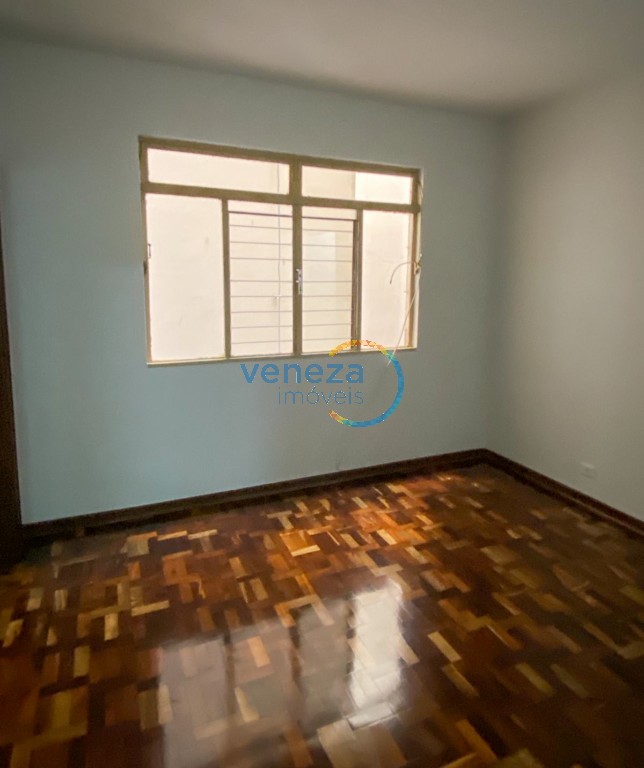 Apartamento para venda no Centro em Londrina com 116,84m² por R$ 244.000,00