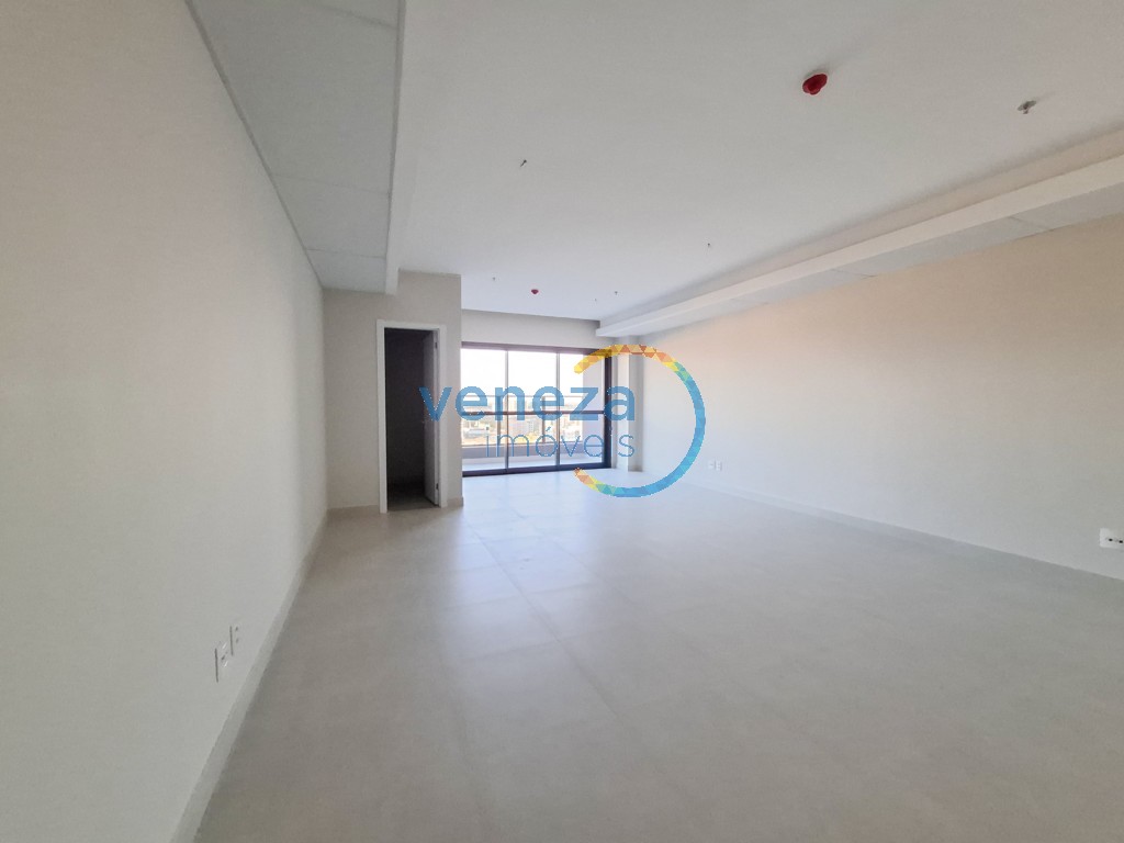 Sala para locacao no Centro em Londrina com 105,44m² por R$ 3.125,00