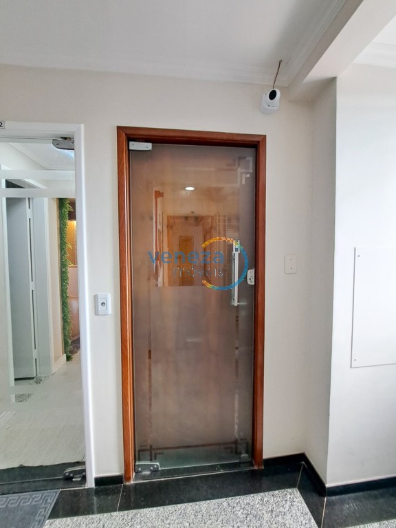 Sala para locacao no Centro em Londrina com 74,32m² por R$ 2.250,00