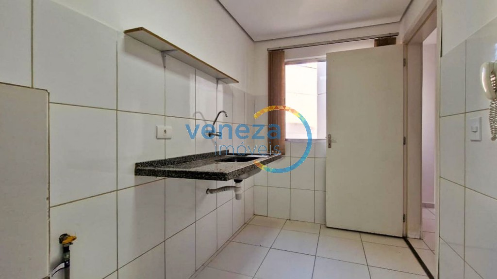 Apartamento para locação no bairro Centro de Londrina com 44m<sup>2</sup> útil, 2 quartos, 1 vaga de garagem