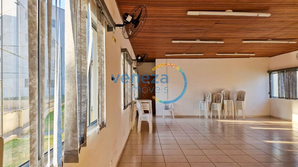 Apartamento para locação no bairro Centro de Londrina com 44m<sup>2</sup> útil, 2 quartos, 1 vaga de garagem