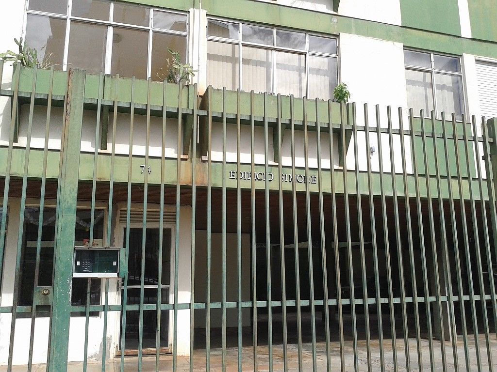 Apartamento para venda no Shangri-la em Londrina com 95m² por R$ 220.000,00