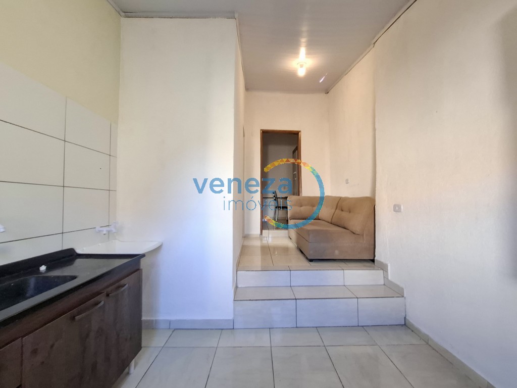 Apartamento para locacao no Universidade em Londrina com 22m² por R$ 937,50