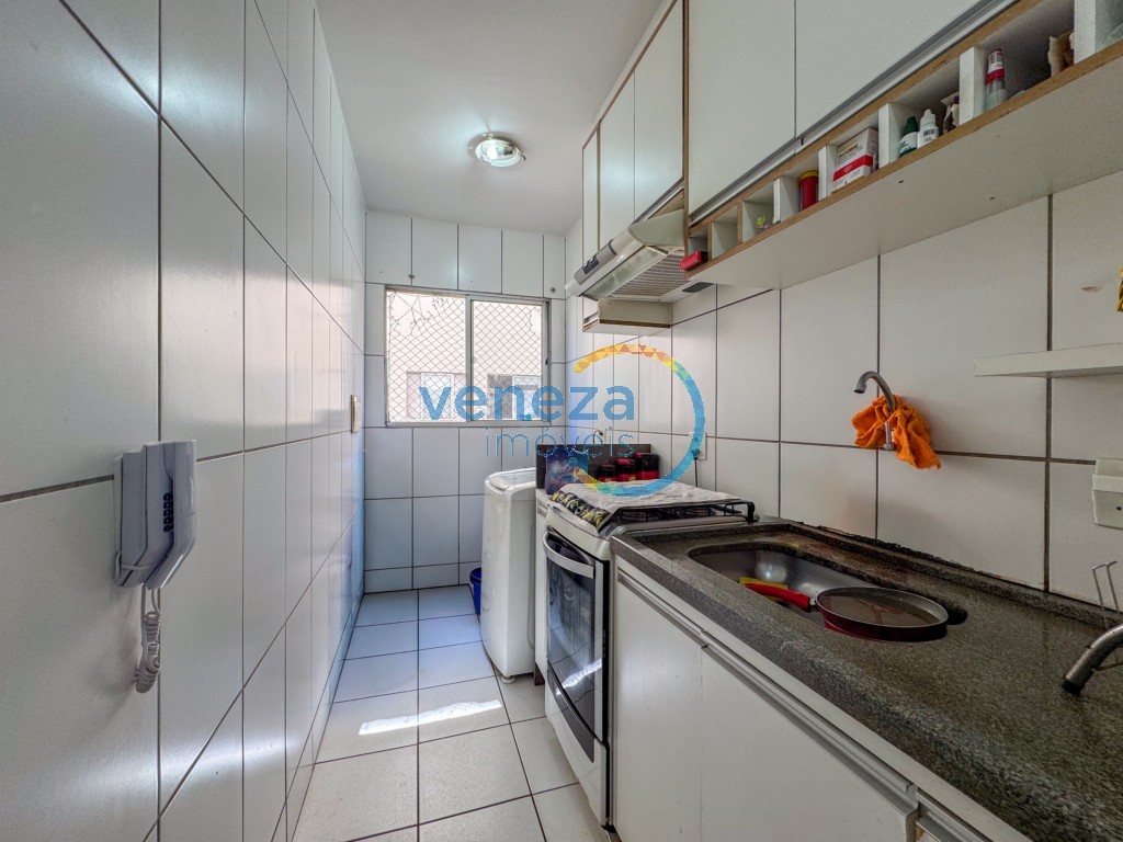 Apartamento à venda no bairro Nossa Senhora de Lourdes de Londrina com 77.7m<sup>2</sup> útil, 3 quartos, 1 vaga de garagem