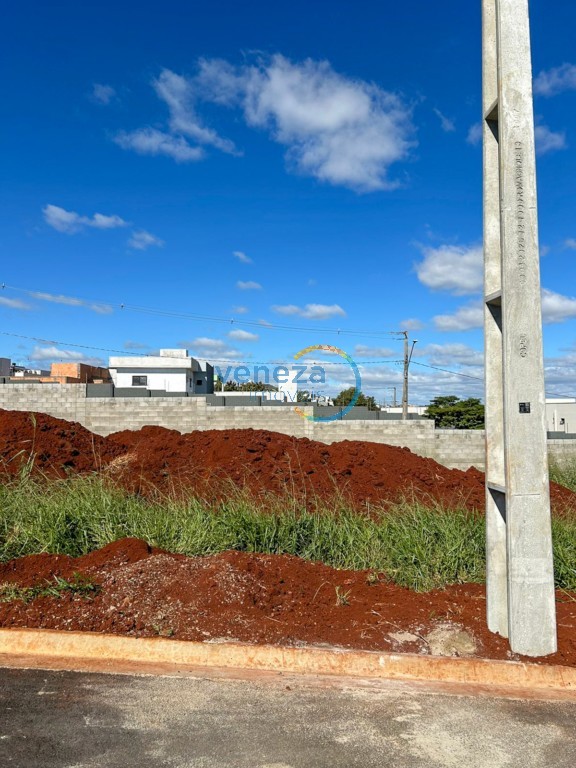 Terreno para venda no Taua em Londrina com 130m² por R$ 240.000,00
