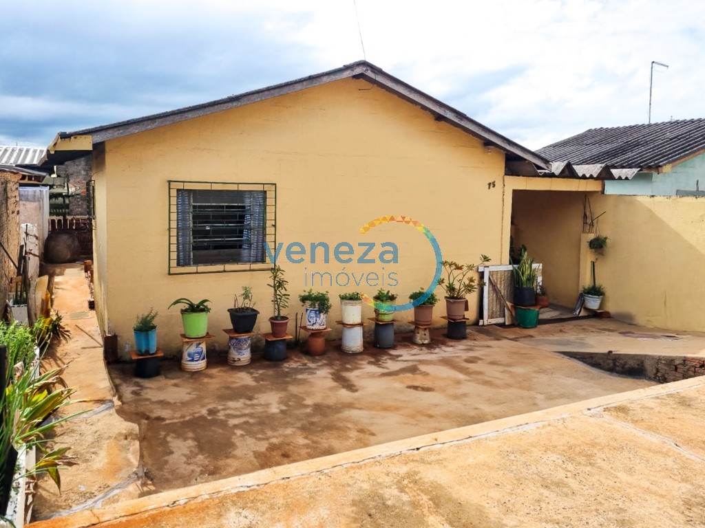 Casa Residencial para venda no Farid Libos em Londrina com 200m² por R$ 145.000,00