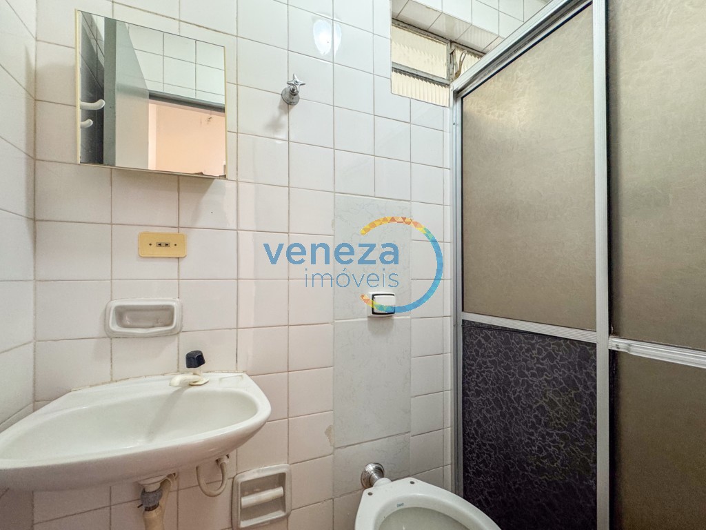 Apartamento à venda no bairro Centro de Londrina com 44.32m<sup>2</sup> útil, 2 quartos