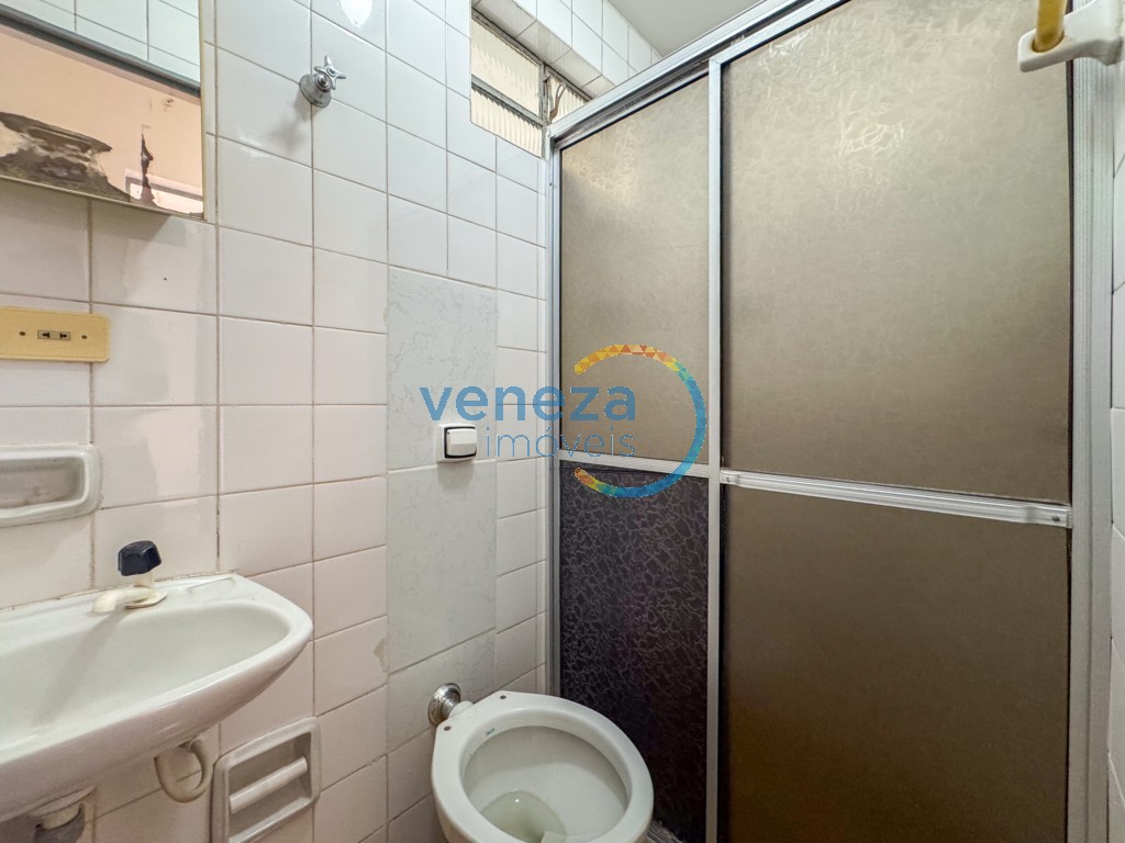 Apartamento à venda no bairro Centro de Londrina com 44.32m<sup>2</sup> útil, 2 quartos